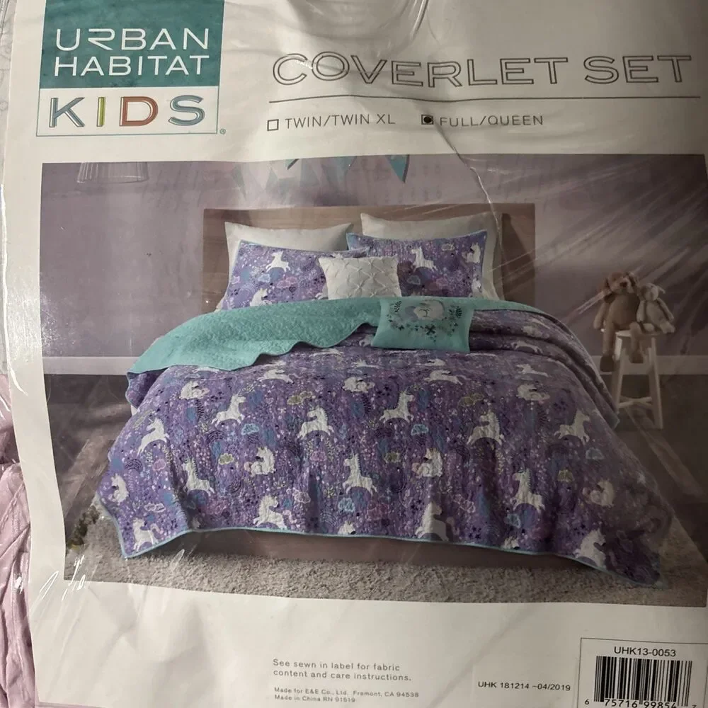 Urban Habitat Full Queen  Bedding Quilt Cover Set Unicorn Reversible 4 Pcs Girls